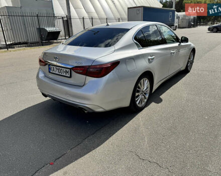 Серый Инфинити Q50, объемом двигателя 3 л и пробегом 93 тыс. км за 20000 $, фото 3 на Automoto.ua