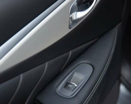 Серый Инфинити Q50, объемом двигателя 2.8 л и пробегом 47 тыс. км за 27000 $, фото 21 на Automoto.ua