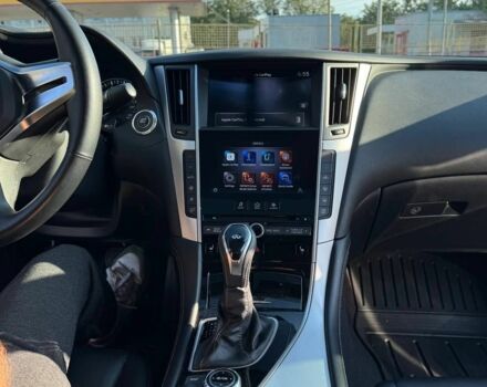 Серый Инфинити Q50, объемом двигателя 3 л и пробегом 57 тыс. км за 22900 $, фото 10 на Automoto.ua