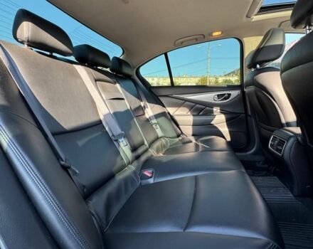 Серый Инфинити Q50, объемом двигателя 3 л и пробегом 57 тыс. км за 22900 $, фото 7 на Automoto.ua