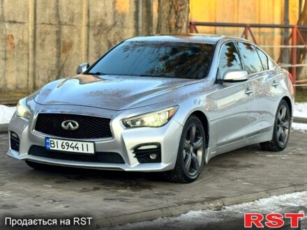 Серый Инфинити Q50, объемом двигателя 3.7 л и пробегом 24000 тыс. км за 13999 $, фото 1 на Automoto.ua