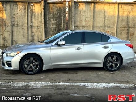 Серый Инфинити Q50, объемом двигателя 3.7 л и пробегом 22500 тыс. км за 11500 $, фото 1 на Automoto.ua