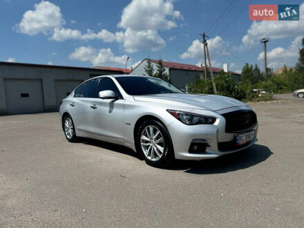 Сірий Інфініті Q50, об'ємом двигуна 3.5 л та пробігом 130 тис. км за 15300 $, фото 1 на Automoto.ua