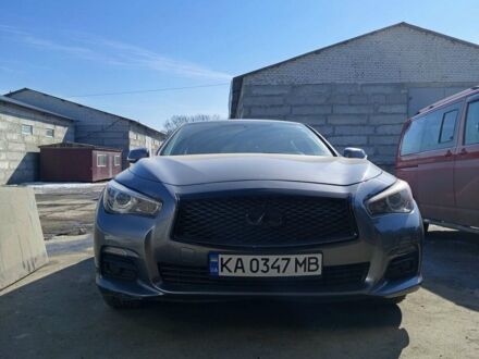 Серый Инфинити Q50, объемом двигателя 3 л и пробегом 80 тыс. км за 15200 $, фото 1 на Automoto.ua