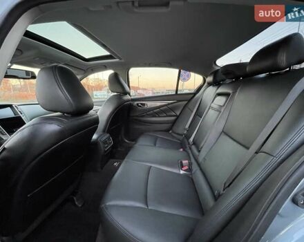 Синий Инфинити Q50, объемом двигателя 3.7 л и пробегом 155 тыс. км за 15499 $, фото 33 на Automoto.ua