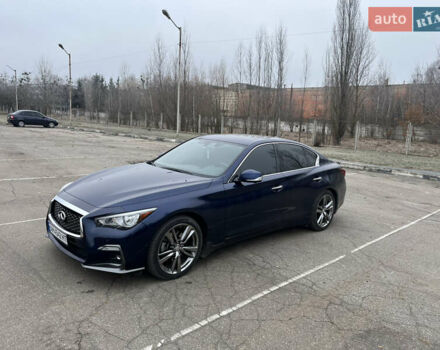 Синий Инфинити Q50, объемом двигателя 3 л и пробегом 60 тыс. км за 21999 $, фото 3 на Automoto.ua