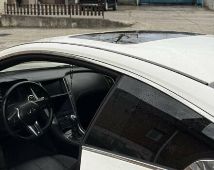 Белый Инфинити Q60, объемом двигателя 2 л и пробегом 163 тыс. км за 18750 $, фото 17 на Automoto.ua