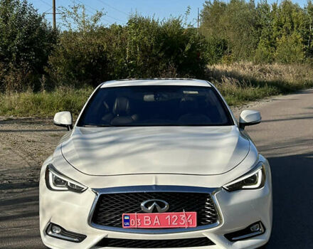 Белый Инфинити Q60, объемом двигателя 2 л и пробегом 163 тыс. км за 18750 $, фото 3 на Automoto.ua