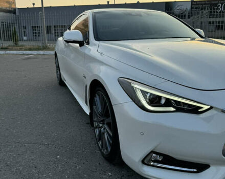Белый Инфинити Q60, объемом двигателя 3 л и пробегом 104 тыс. км за 26800 $, фото 4 на Automoto.ua