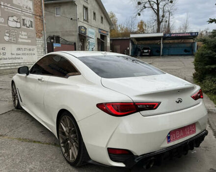 Білий Інфініті Q60, об'ємом двигуна 2 л та пробігом 163 тис. км за 17950 $, фото 10 на Automoto.ua