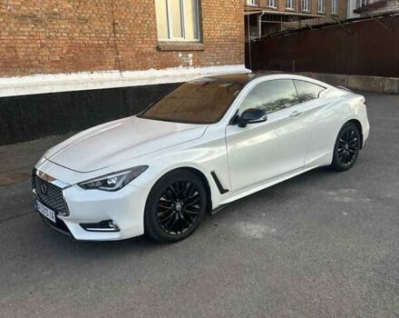 Белый Инфинити Q60, объемом двигателя 3 л и пробегом 69 тыс. км за 20100 $, фото 1 на Automoto.ua