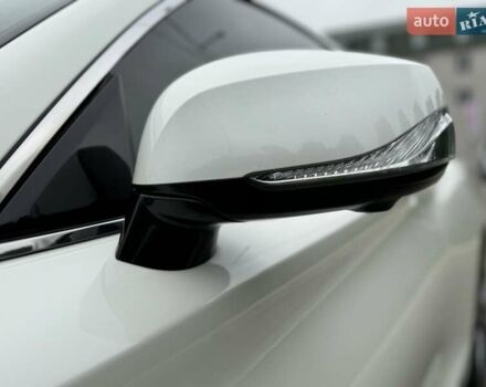 Белый Инфинити Q60, объемом двигателя 3 л и пробегом 85 тыс. км за 27500 $, фото 41 на Automoto.ua