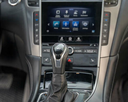 Белый Инфинити Q60, объемом двигателя 3 л и пробегом 95 тыс. км за 22900 $, фото 16 на Automoto.ua