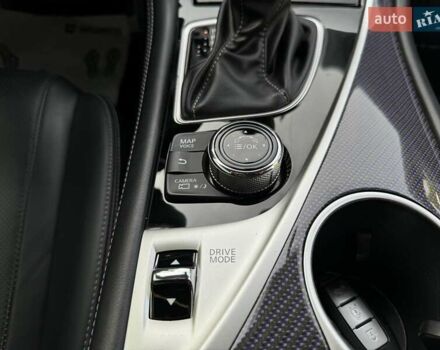 Белый Инфинити Q60, объемом двигателя 3 л и пробегом 85 тыс. км за 26500 $, фото 93 на Automoto.ua