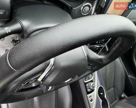 Белый Инфинити Q60, объемом двигателя 3 л и пробегом 85 тыс. км за 27500 $, фото 51 на Automoto.ua