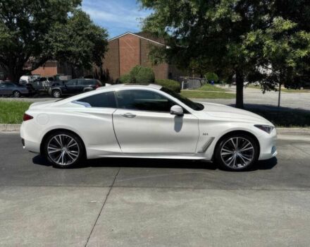 Белый Инфинити Q60, объемом двигателя 2 л и пробегом 68 тыс. км за 4900 $, фото 7 на Automoto.ua