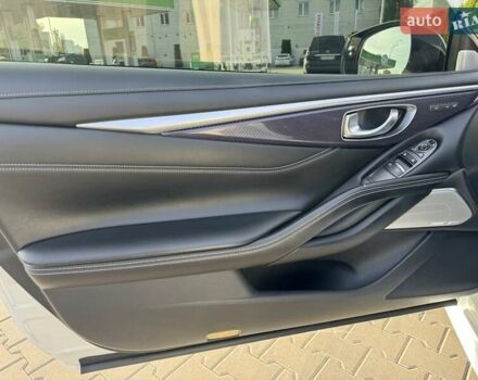Білий Інфініті Q60, об'ємом двигуна 3 л та пробігом 85 тис. км за 24500 $, фото 4 на Automoto.ua