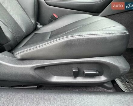 Белый Инфинити Q60, объемом двигателя 3 л и пробегом 85 тыс. км за 27500 $, фото 74 на Automoto.ua