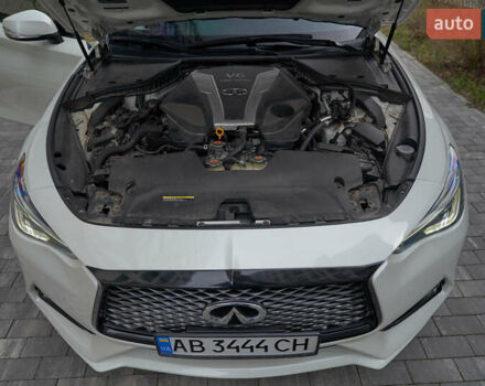 Белый Инфинити Q60, объемом двигателя 3 л и пробегом 95 тыс. км за 22900 $, фото 7 на Automoto.ua