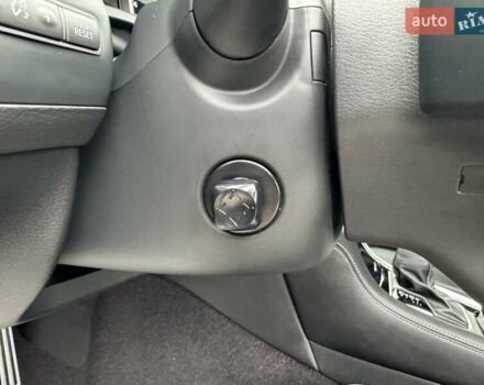 Белый Инфинити Q60, объемом двигателя 3 л и пробегом 85 тыс. км за 27500 $, фото 60 на Automoto.ua