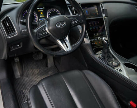 Белый Инфинити Q60, объемом двигателя 3 л и пробегом 95 тыс. км за 22900 $, фото 28 на Automoto.ua