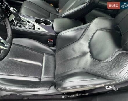 Белый Инфинити Q60, объемом двигателя 3 л и пробегом 85 тыс. км за 27500 $, фото 52 на Automoto.ua