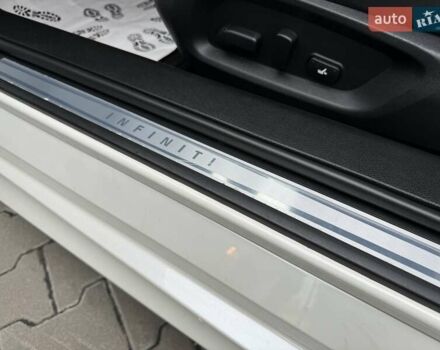 Белый Инфинити Q60, объемом двигателя 3 л и пробегом 85 тыс. км за 27500 $, фото 61 на Automoto.ua