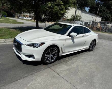 Белый Инфинити Q60, объемом двигателя 2 л и пробегом 68 тыс. км за 4900 $, фото 2 на Automoto.ua