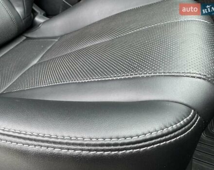 Белый Инфинити Q60, объемом двигателя 3 л и пробегом 85 тыс. км за 27500 $, фото 76 на Automoto.ua