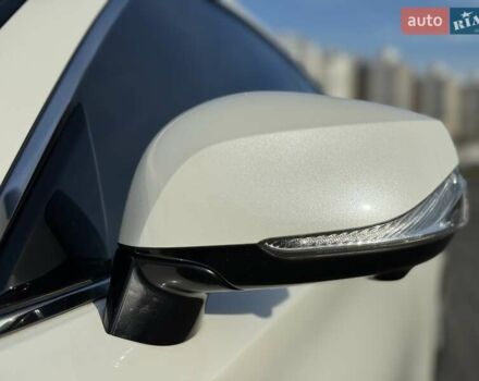 Білий Інфініті Q60, об'ємом двигуна 3 л та пробігом 85 тис. км за 24500 $, фото 38 на Automoto.ua