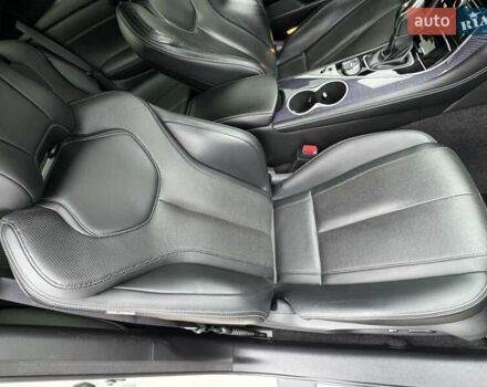 Белый Инфинити Q60, объемом двигателя 3 л и пробегом 85 тыс. км за 27500 $, фото 75 на Automoto.ua