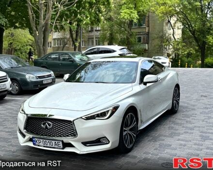 Белый Инфинити Q60, объемом двигателя 2 л и пробегом 135 тыс. км за 21500 $, фото 3 на Automoto.ua