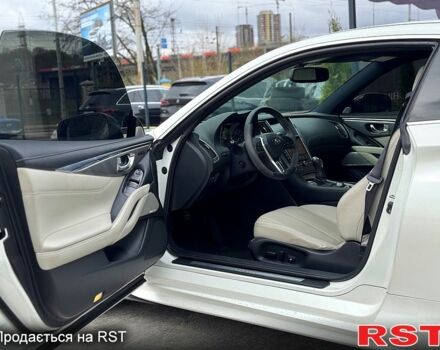 Белый Инфинити Q60, объемом двигателя 2 л и пробегом 135 тыс. км за 21500 $, фото 7 на Automoto.ua