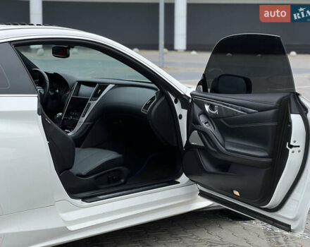 Білий Інфініті Q60, об'ємом двигуна 3 л та пробігом 36 тис. км за 23000 $, фото 38 на Automoto.ua