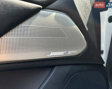 Белый Инфинити Q60, объемом двигателя 3 л и пробегом 60 тыс. км за 25500 $, фото 15 на Automoto.ua