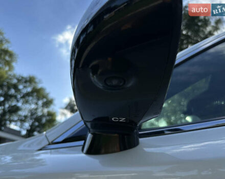 Белый Инфинити Q60, объемом двигателя 3 л и пробегом 60 тыс. км за 25500 $, фото 8 на Automoto.ua