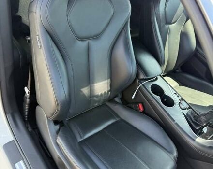 Белый Инфинити Q60, объемом двигателя 2 л и пробегом 102 тыс. км за 29900 $, фото 12 на Automoto.ua