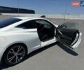 Белый Инфинити Q60, объемом двигателя 2 л и пробегом 102 тыс. км за 29900 $, фото 3 на Automoto.ua