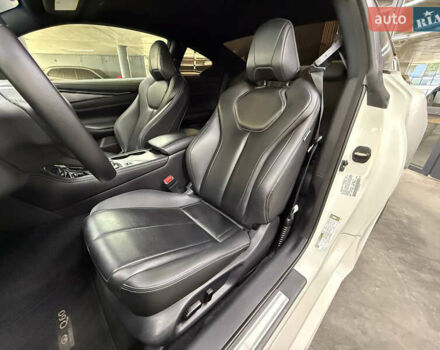 Білий Інфініті Q60, об'ємом двигуна 3 л та пробігом 29 тис. км за 28200 $, фото 6 на Automoto.ua