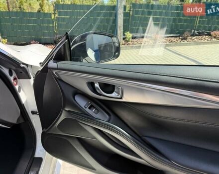 Белый Инфинити Q60, объемом двигателя 2 л и пробегом 102 тыс. км за 29900 $, фото 24 на Automoto.ua