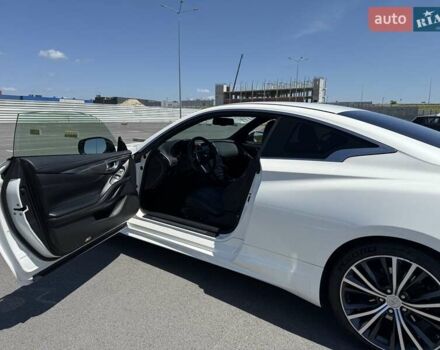 Белый Инфинити Q60, объемом двигателя 2 л и пробегом 102 тыс. км за 29900 $, фото 2 на Automoto.ua