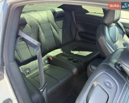 Белый Инфинити Q60, объемом двигателя 2 л и пробегом 102 тыс. км за 29900 $, фото 11 на Automoto.ua