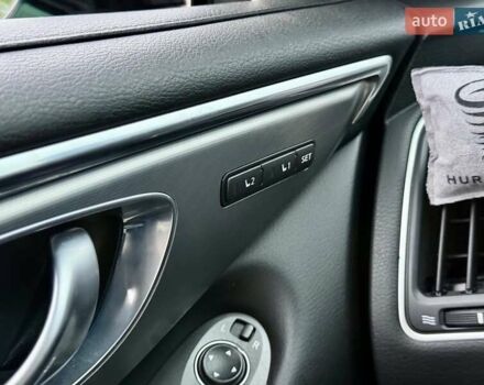 Черный Инфинити Q60, объемом двигателя 1.99 л и пробегом 112 тыс. км за 16500 $, фото 21 на Automoto.ua