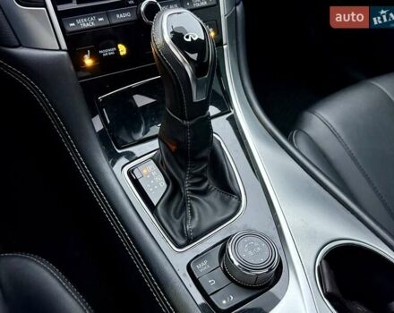 Черный Инфинити Q60, объемом двигателя 1.99 л и пробегом 112 тыс. км за 16500 $, фото 18 на Automoto.ua