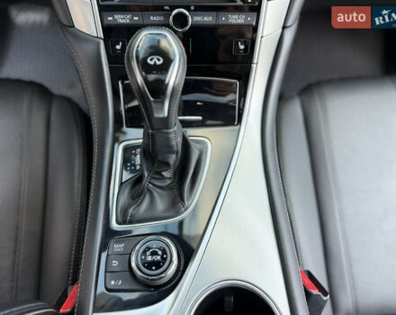 Черный Инфинити Q60, объемом двигателя 1.99 л и пробегом 113 тыс. км за 21000 $, фото 25 на Automoto.ua