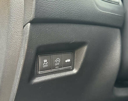 Черный Инфинити Q60, объемом двигателя 1.99 л и пробегом 92 тыс. км за 21500 $, фото 11 на Automoto.ua