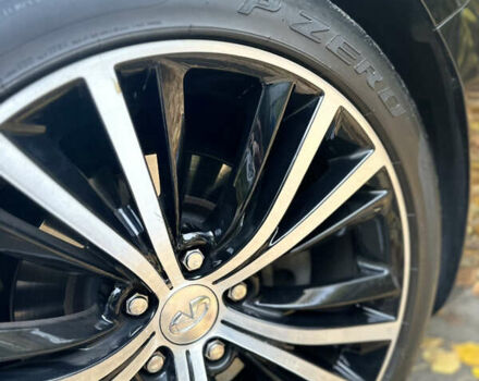 Черный Инфинити Q60, объемом двигателя 1.99 л и пробегом 92 тыс. км за 21500 $, фото 7 на Automoto.ua