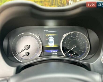 Черный Инфинити Q60, объемом двигателя 1.99 л и пробегом 92 тыс. км за 21500 $, фото 13 на Automoto.ua