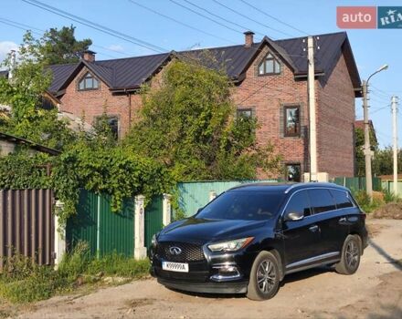 Чорний Інфініті Q60, об'ємом двигуна 3.5 л та пробігом 90 тис. км за 24500 $, фото 8 на Automoto.ua