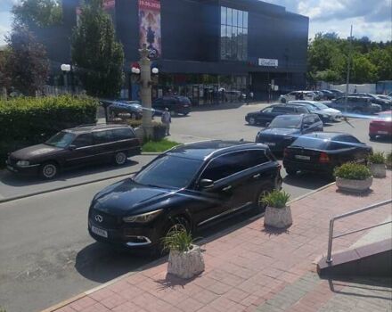 Чорний Інфініті Q60, об'ємом двигуна 3.5 л та пробігом 90 тис. км за 24500 $, фото 3 на Automoto.ua